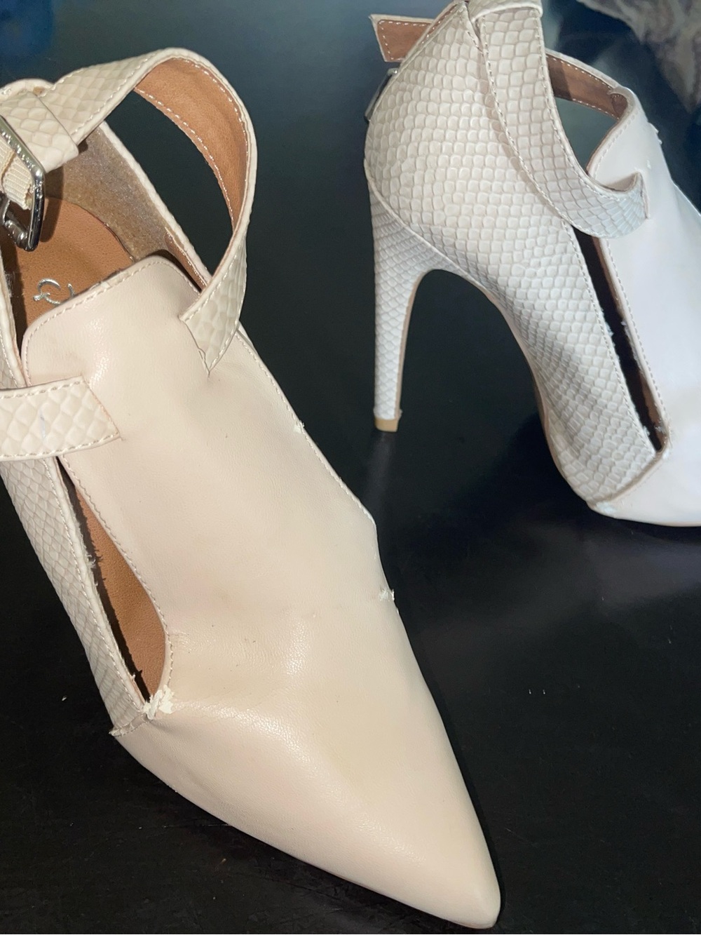 Women's Pointed Toe High Heel Pumps in Cream